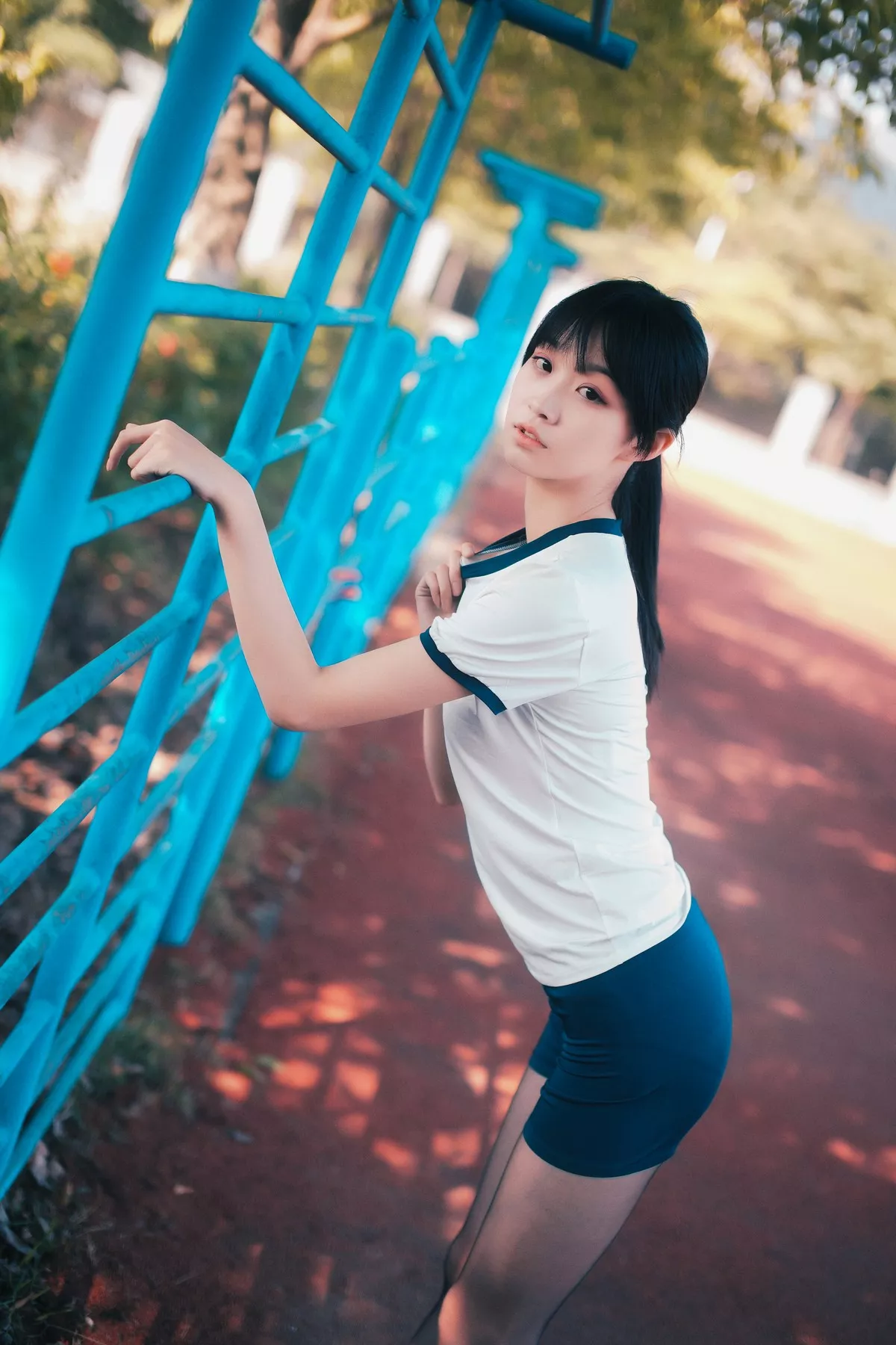 网红Cosplay沧霁桔梗黑丝体操服主题学校体育场紧身体操服秀完美身材性感写真53P