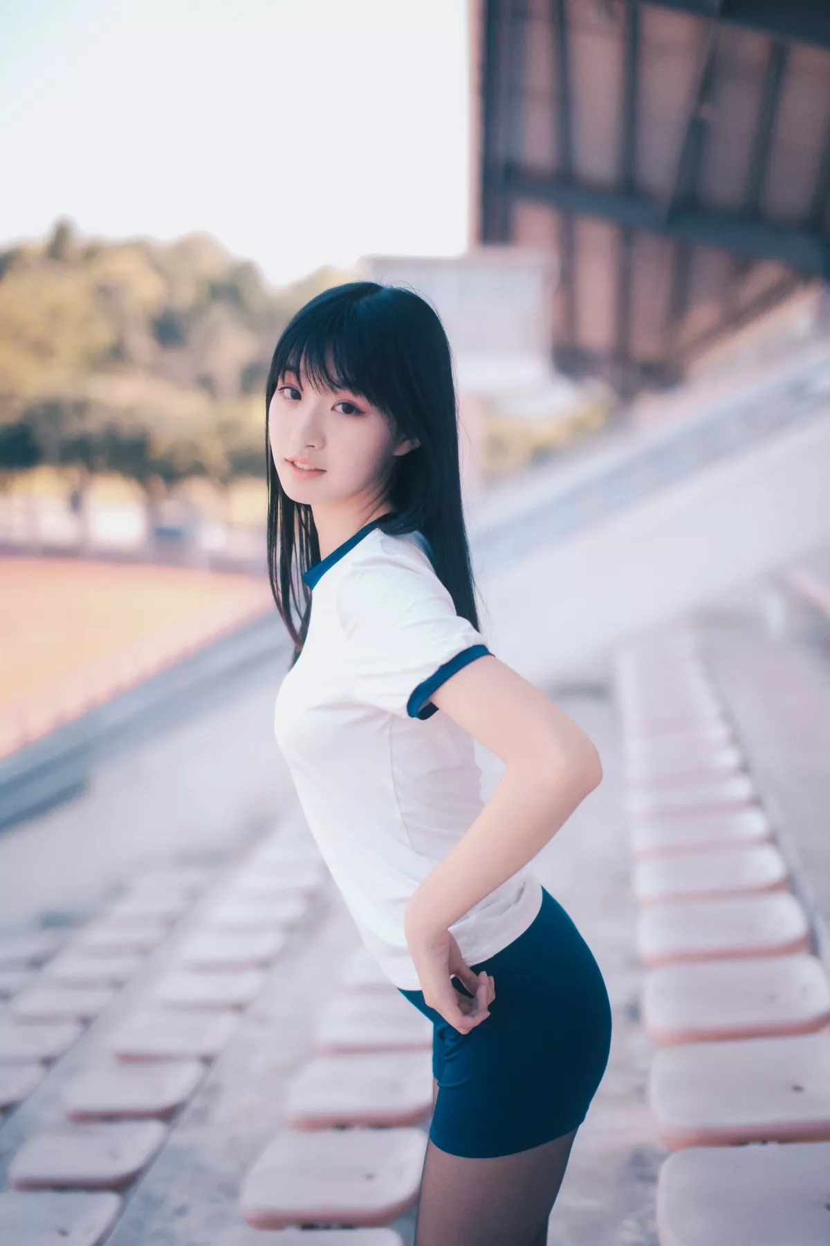网红Cosplay沧霁桔梗黑丝体操服主题学校体育场紧身体操服秀完美身材性感写真53P