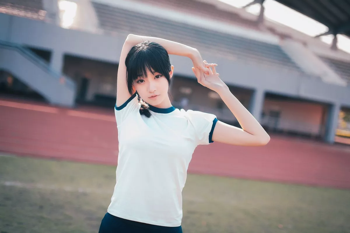 网红Cosplay沧霁桔梗黑丝体操服主题学校体育场紧身体操服秀完美身材性感写真53P