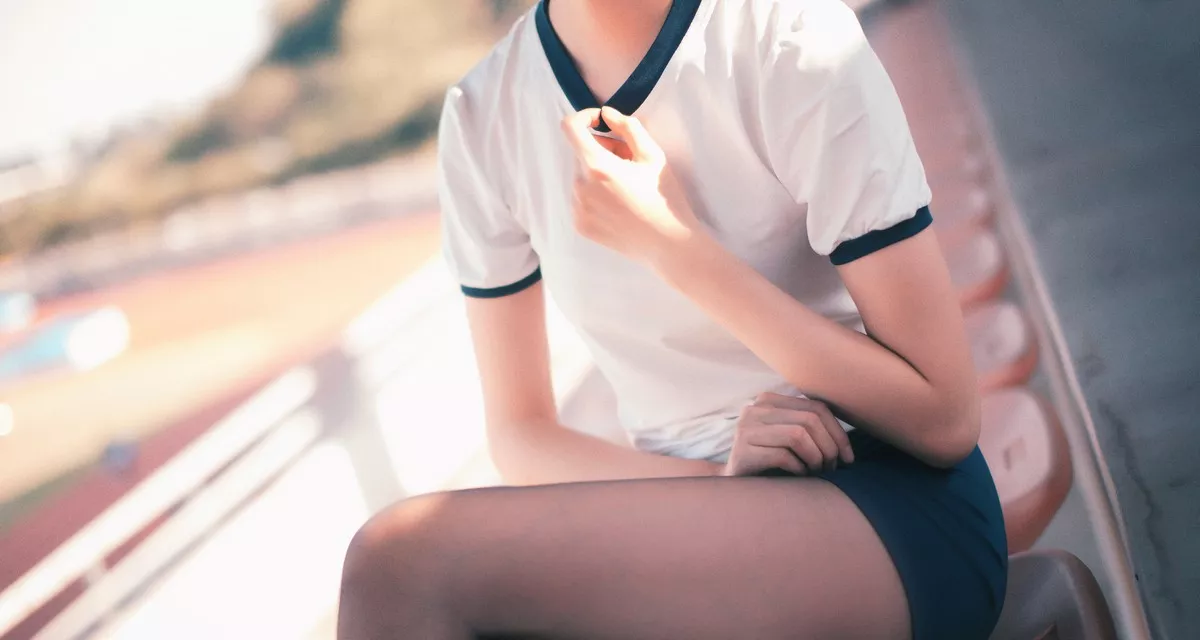网红Cosplay沧霁桔梗黑丝体操服主题学校体育场紧身体操服秀完美身材性感写真53P