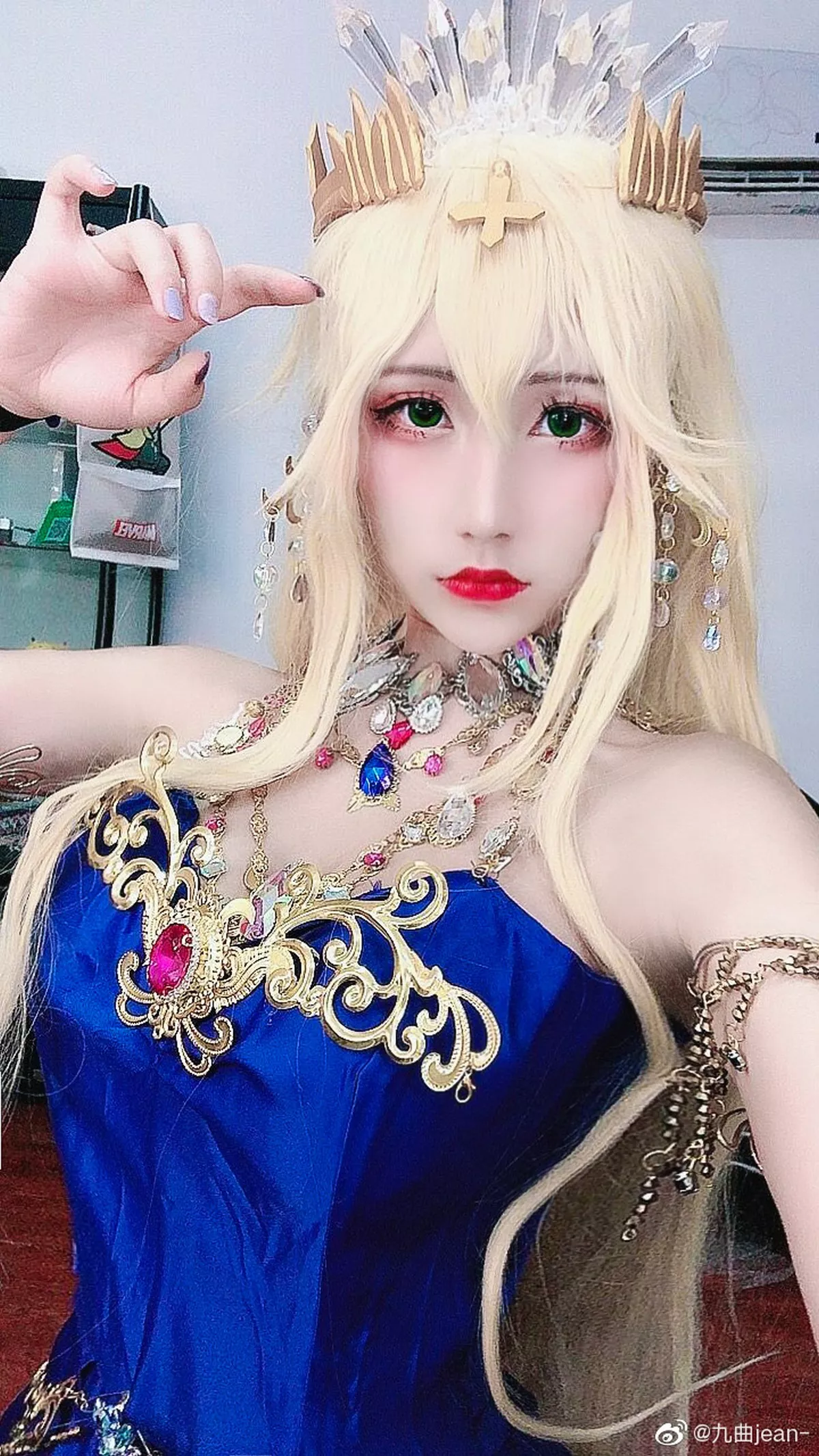 动漫博主九曲Jean-FGO主题私房性感多套服饰系列秀完美身材迷人诱惑写真167P