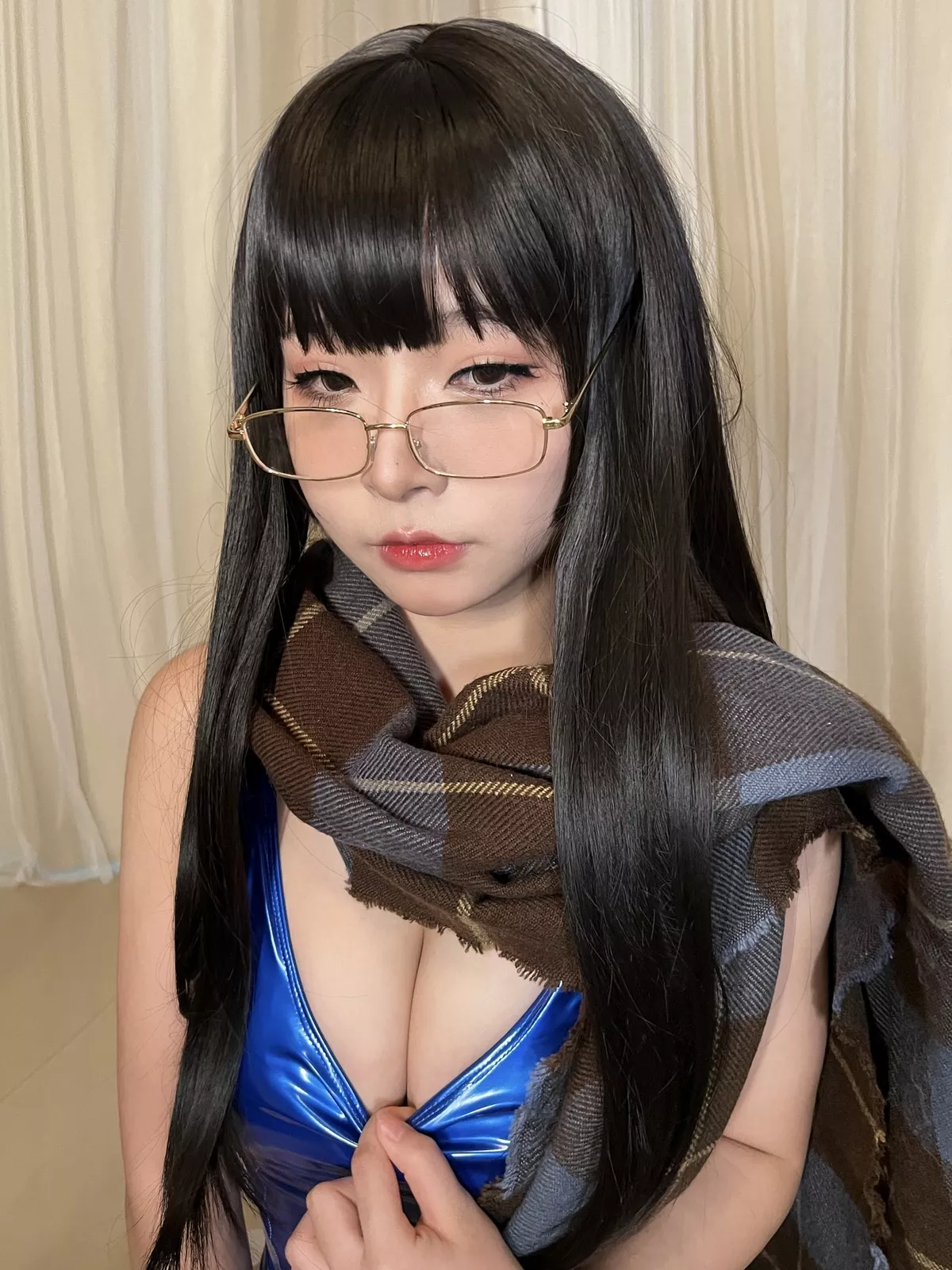 网络美女yuuhui玉汇游泳部学姐主题性感深V皮质连体泳装秀完美身材诱惑写真30P