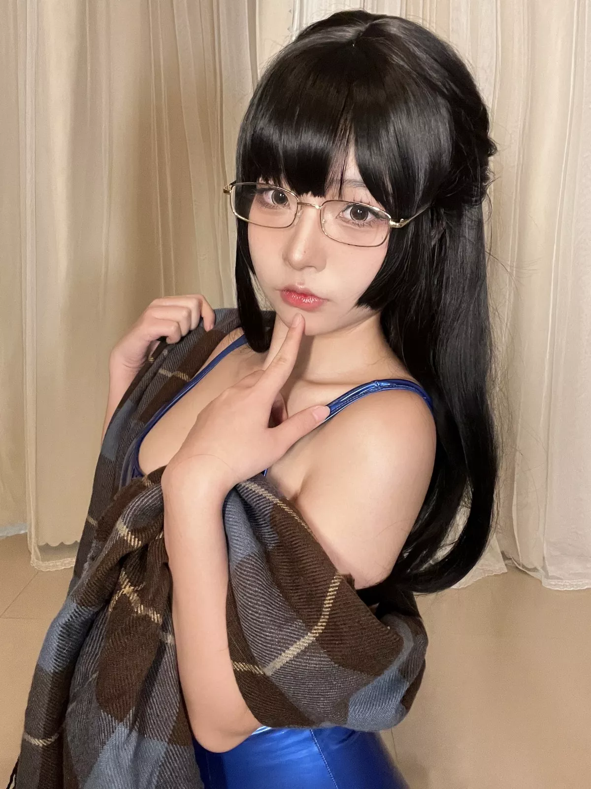 网络美女yuuhui玉汇游泳部学姐主题性感深V皮质连体泳装秀完美身材诱惑写真30P