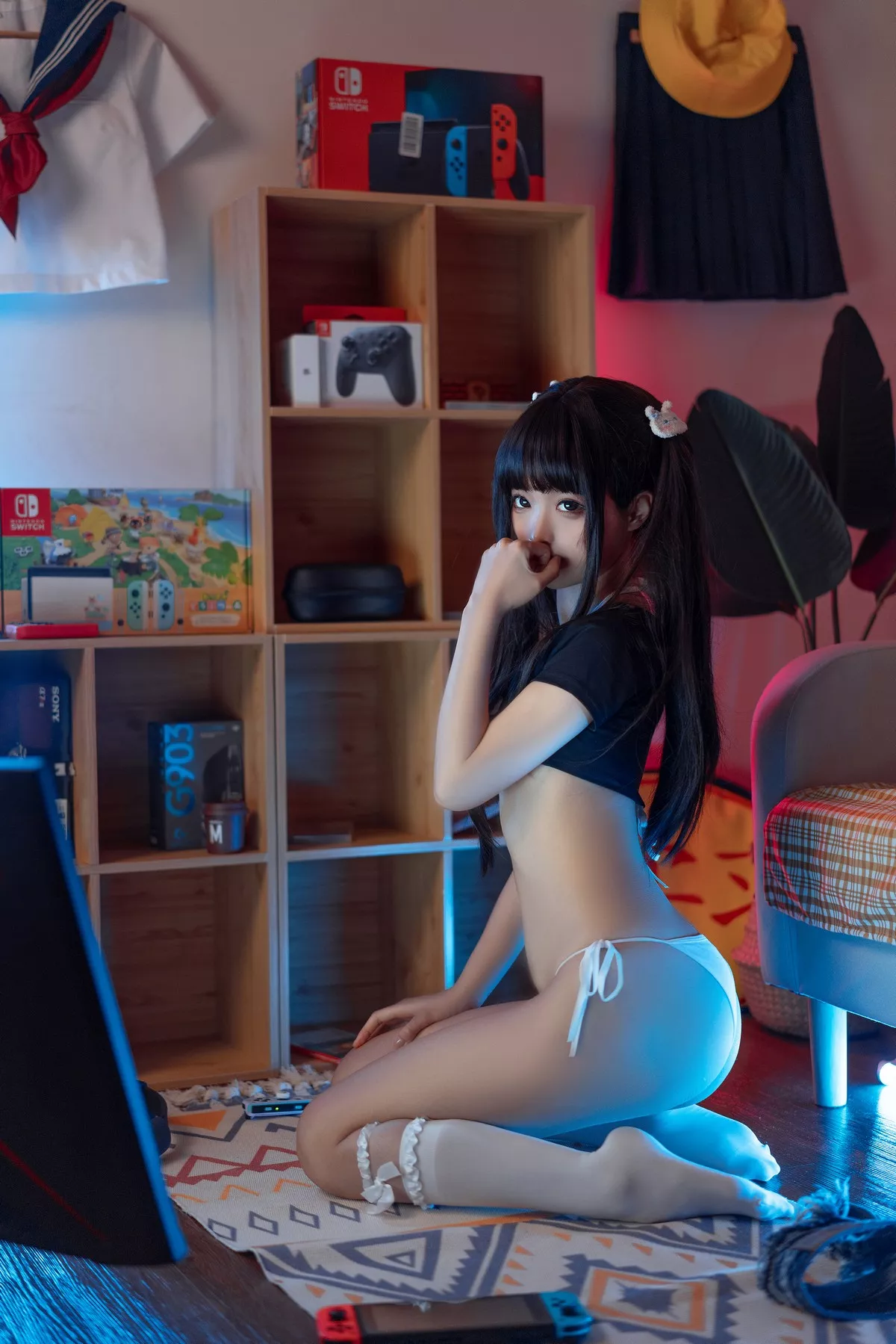 动漫博主蠢沫沫健身环主题私房性感白色三点式内衣半脱露火辣身材极致诱惑写真140P