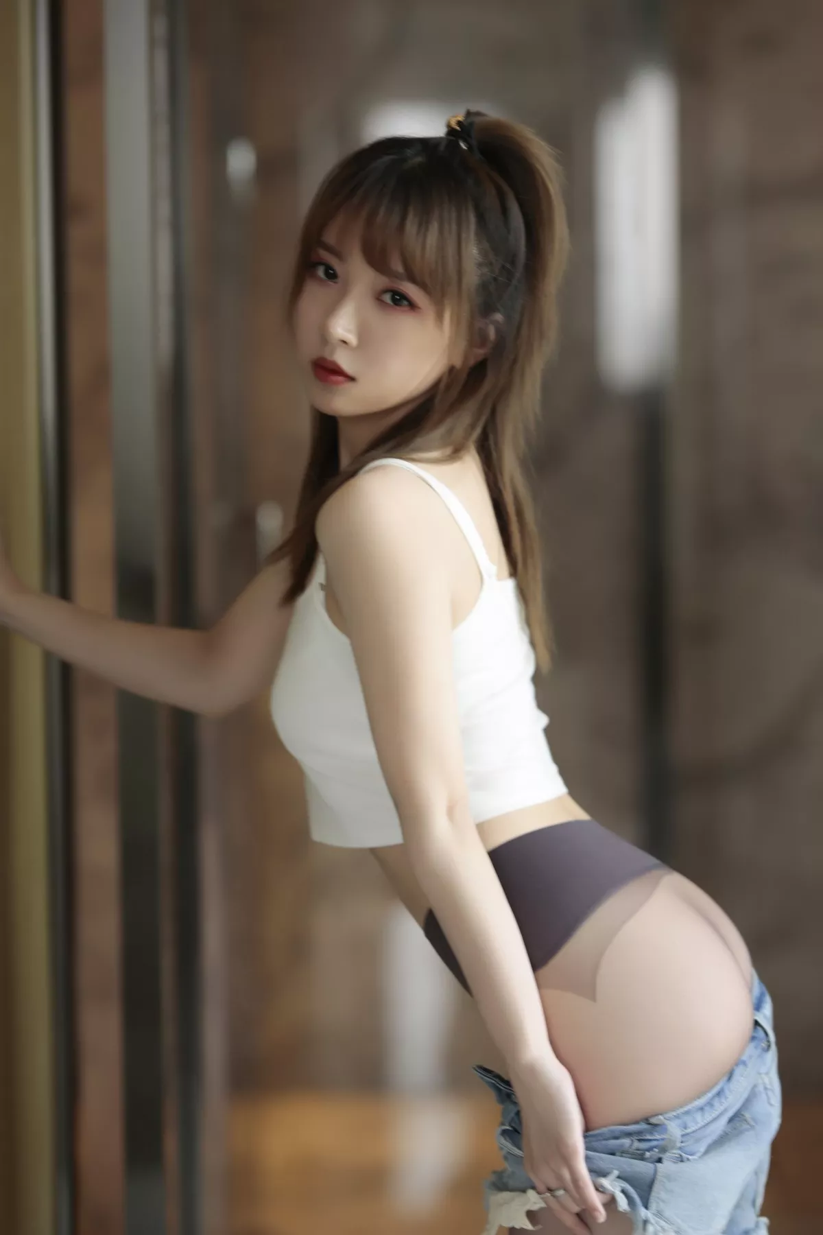 斗鱼主播小女巫露娜牛仔小裤裤主题私房半脱牛仔短裤露无内黑丝极致诱惑写真78P