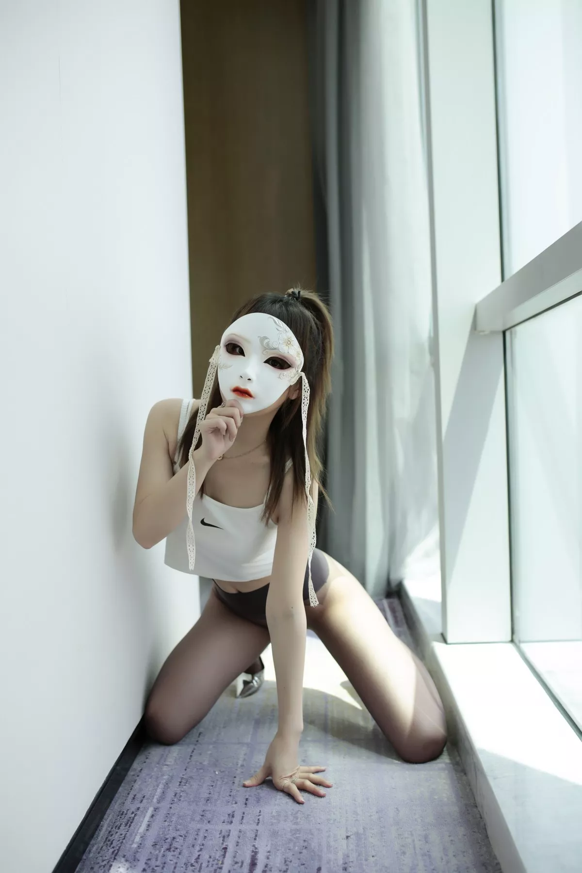 斗鱼主播小女巫露娜牛仔小裤裤主题私房半脱牛仔短裤露无内黑丝极致诱惑写真78P