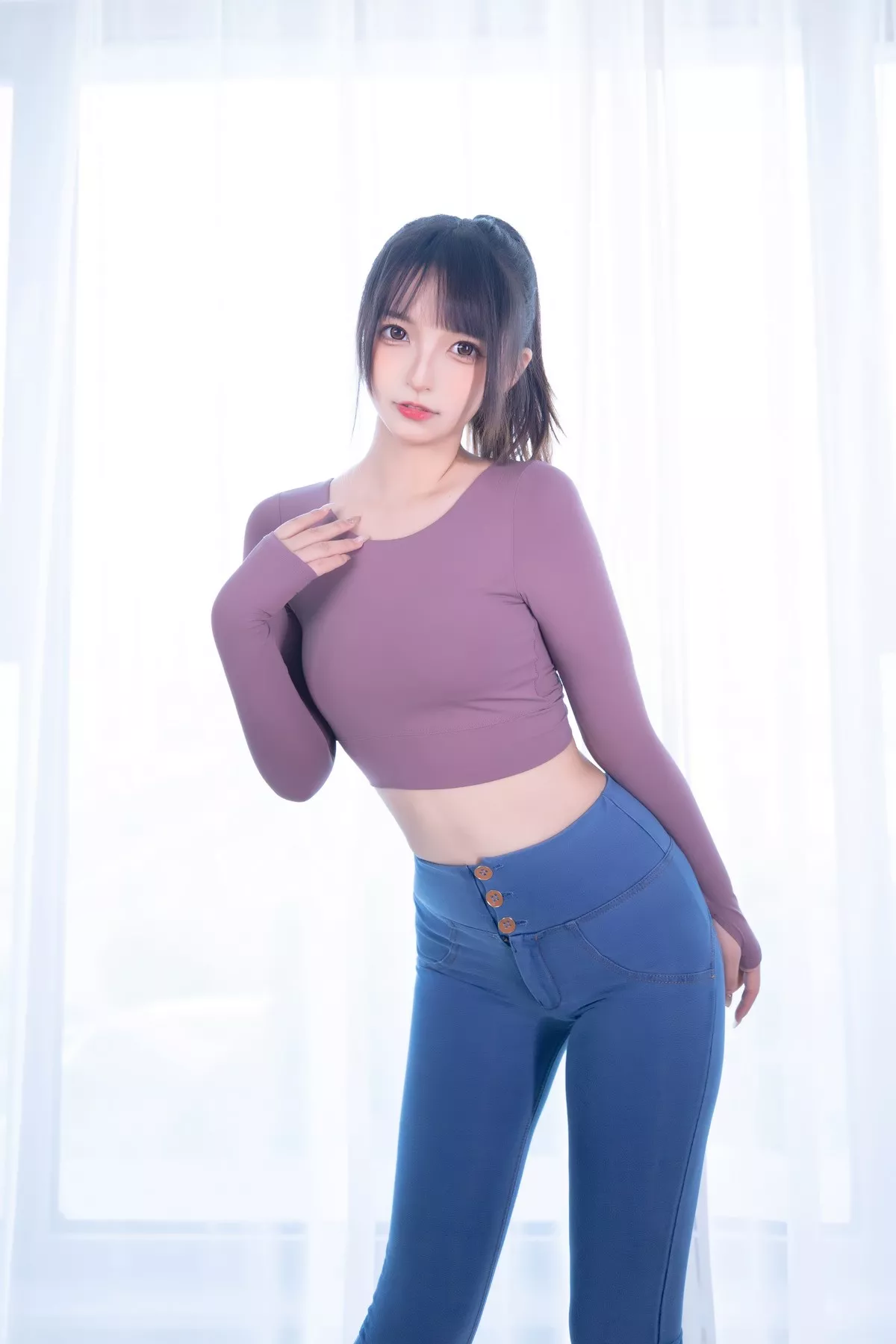萝莉美女神楽坂真冬牛仔裤女孩主题私房性感白色蕾丝内衣配牛仔短裤诱惑写真150P