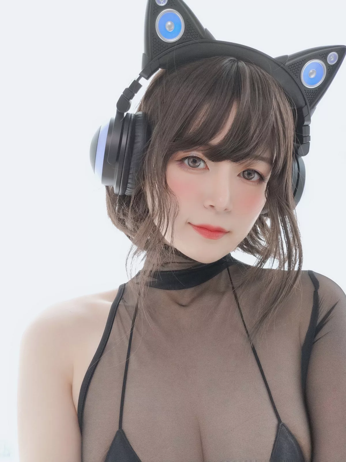 Coser小姐姐白银81电子喵主题私房性感黑色薄透连体衣秀三点式内衣诱惑写真50P