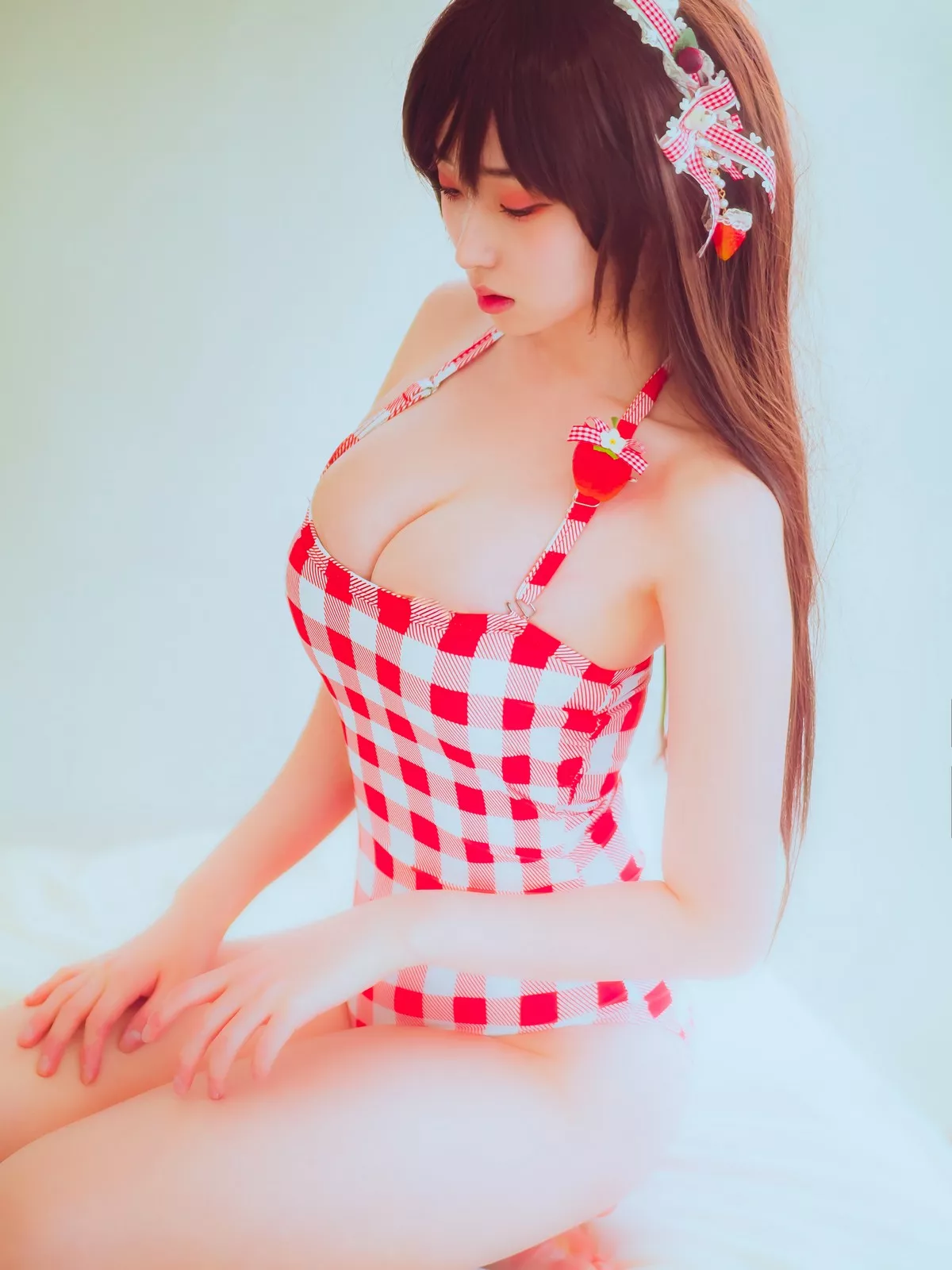 韩国美女Bambi格子半身裙主题私房性感红色格子服饰秀丰满身材迷人诱惑写真61P