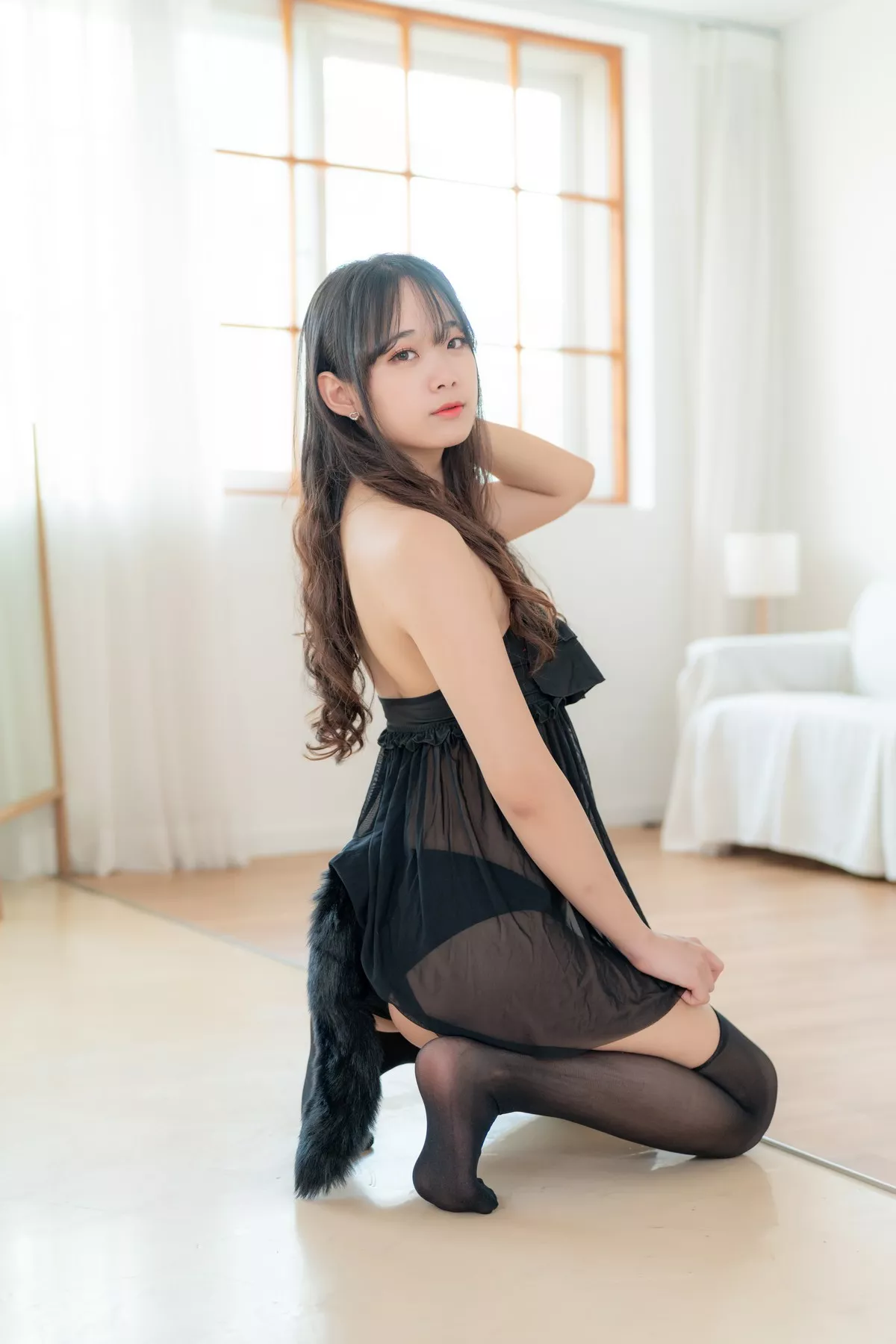 韩国美女LUPPI水手制服主题私房半截水手服+黑色薄纱配黑丝袜迷人诱惑写真128P