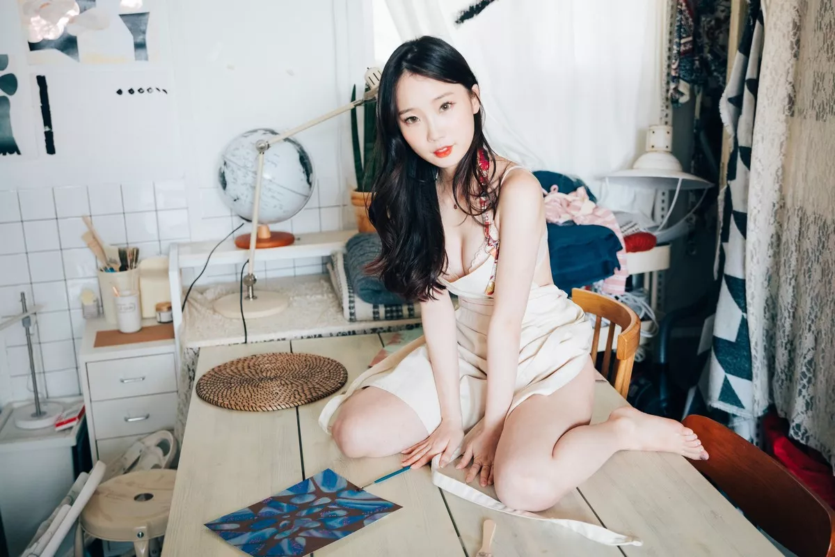 韩国美女Assistant私房服饰主题性感粉色高叉连体衣+肉色蕾丝内衣完美诱惑写真64P