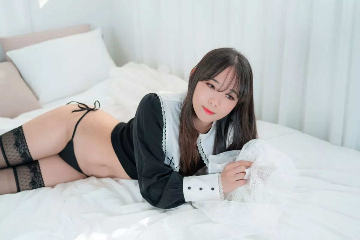 韩国美女LUPPI水手制服主题私房半截水手服+黑色薄纱配黑丝袜迷人诱惑写真128P