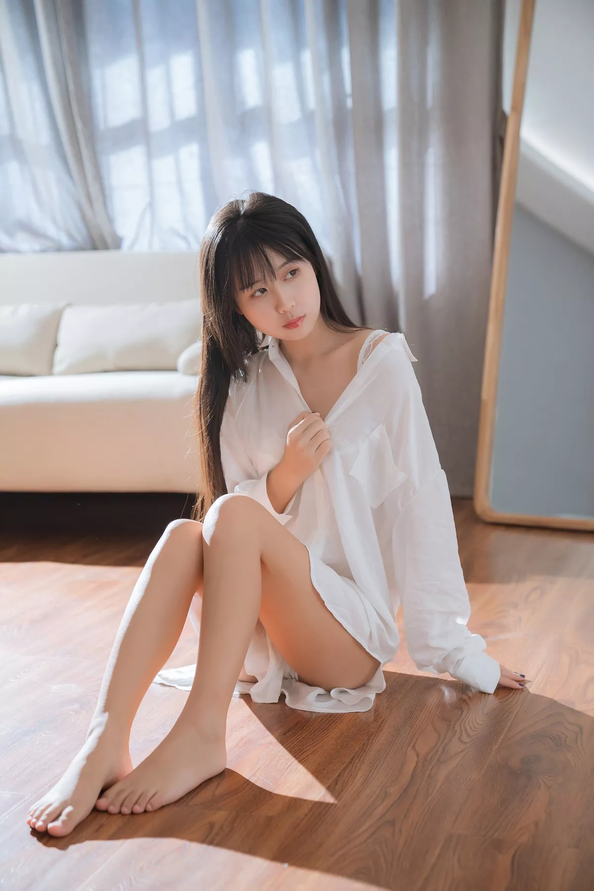 阳光美少女萌芽儿o0浴缸主题私房浴室性感白色薄透服饰配蕾丝内衣湿身诱惑写真72P