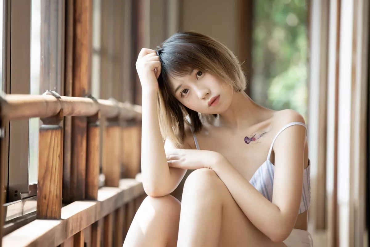 次元少女念雪ww六月间事主题日本旅拍系列户外性感JK制服+和服迷人诱惑写真100P