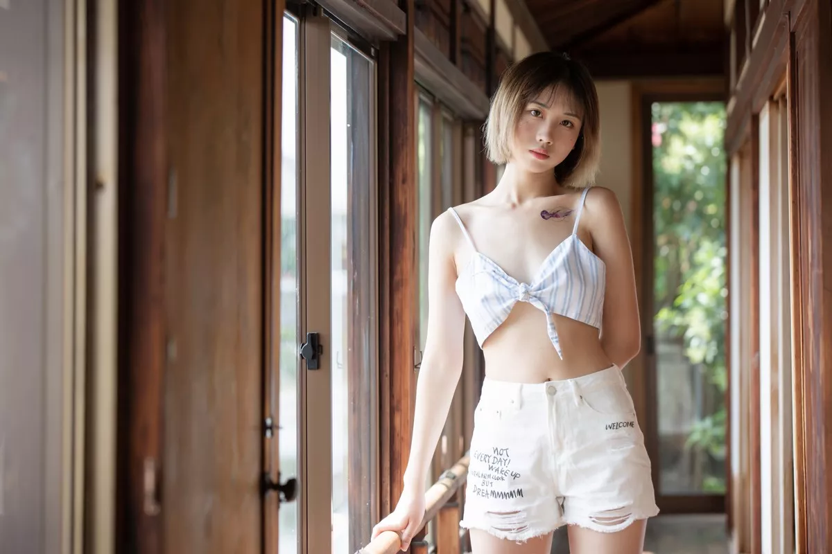 次元少女念雪ww六月间事主题日本旅拍系列户外性感JK制服+和服迷人诱惑写真100P