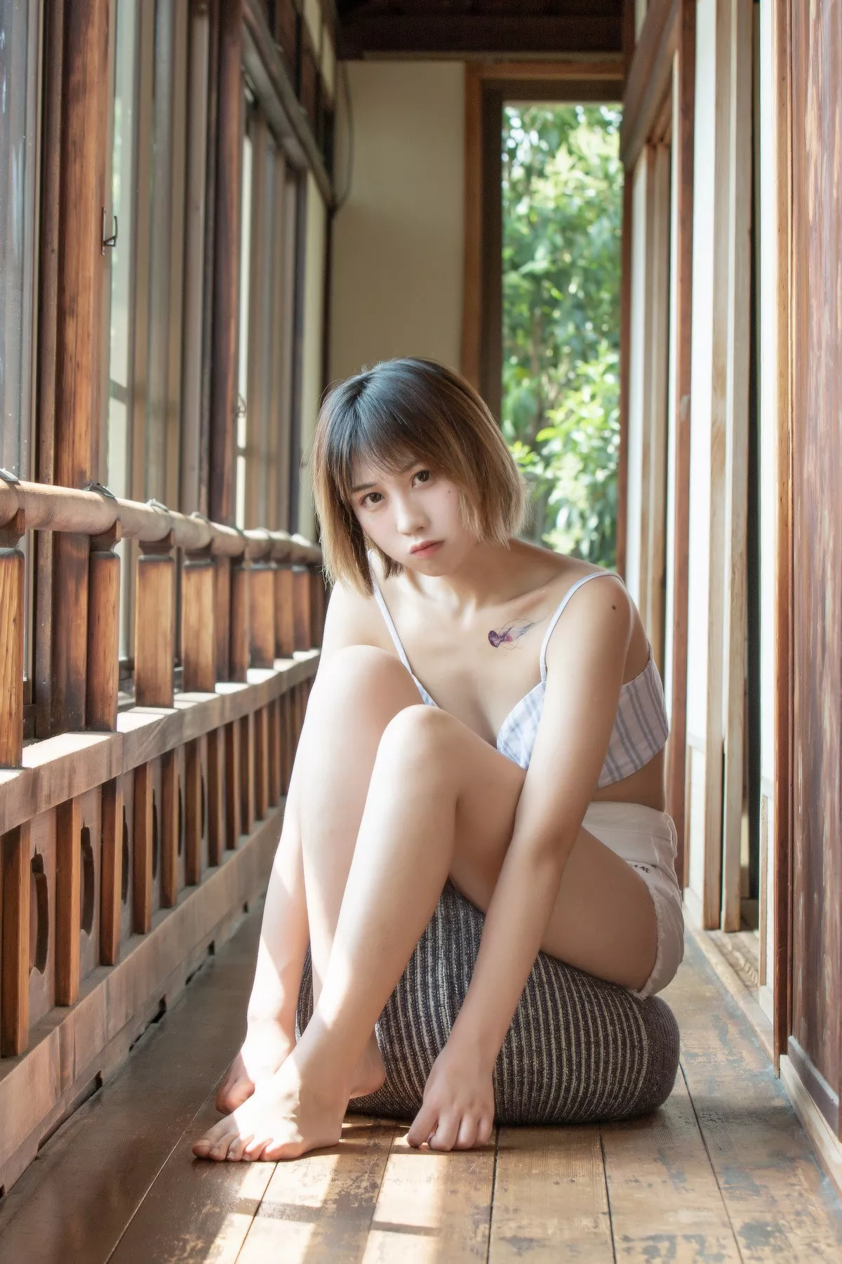 次元少女念雪ww六月间事主题日本旅拍系列户外性感JK制服+和服迷人诱惑写真100P