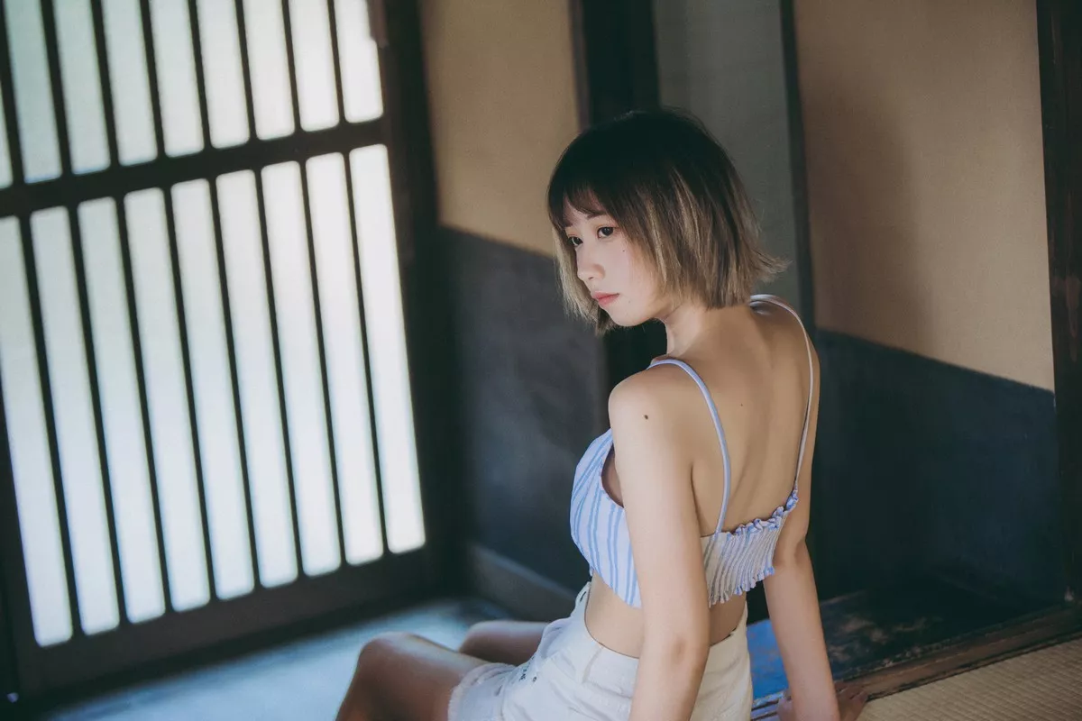 次元少女念雪ww六月间事主题日本旅拍系列户外性感JK制服+和服迷人诱惑写真100P