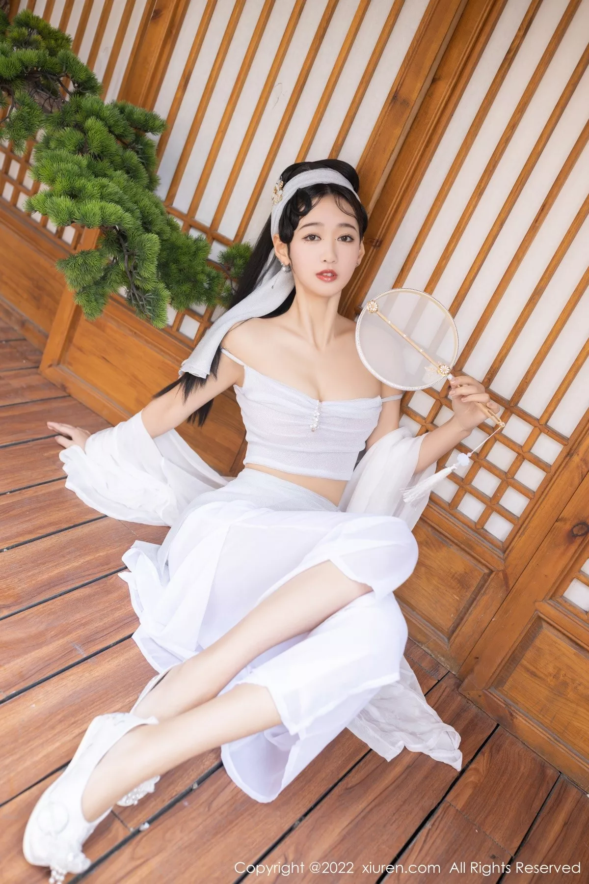 XiuRen第4952期_模特唐安琪＆陆萱萱古装合拍主题性感内衣配无内肉丝诱惑写真92P
