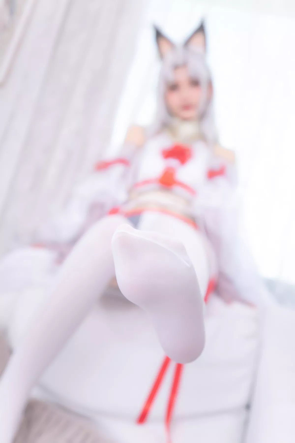 萝莉美女神楽坂真冬白丝胡桃主题私房性感狐狸装扮白丝袜秀美腿玉足性感写真75P