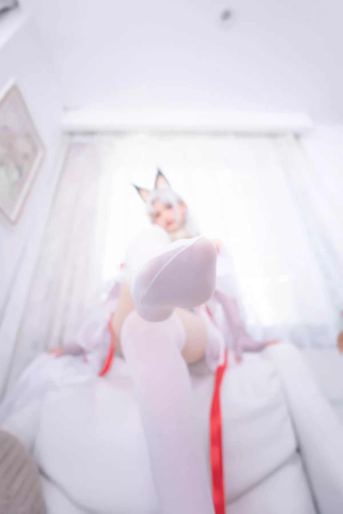 萝莉美女神楽坂真冬白丝胡桃主题私房性感狐狸装扮白丝袜秀美腿玉足性感写真75P