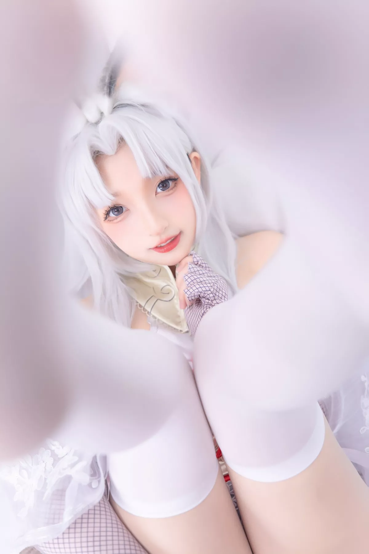 萝莉美女神楽坂真冬白丝胡桃主题私房性感狐狸装扮白丝袜秀美腿玉足性感写真75P