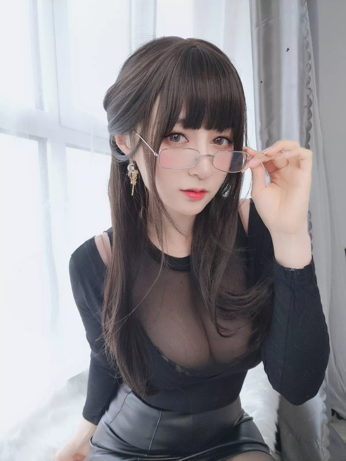 Coser小姐姐白银可爱的狗主题私房性感黑色情趣薄纱露豪乳遮点极致诱惑写真71P