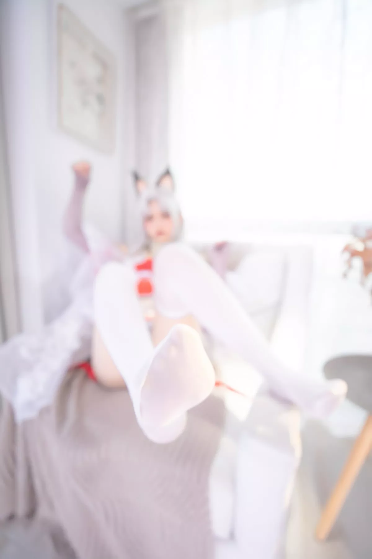萝莉美女神楽坂真冬白丝胡桃主题私房性感狐狸装扮白丝袜秀美腿玉足性感写真75P