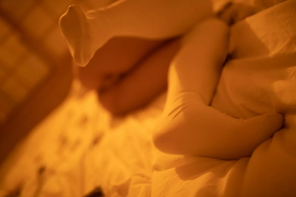微博红人甜糖大魔王妈妈子巫女主题私房日系服饰高叉连体衣秀翘臀美腿诱惑写真33P