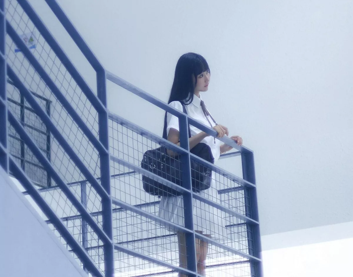 萌系小姐姐木绵绵OwO白裙JK主题户外性感白色短T配百褶裙秀美腿迷人写真35P