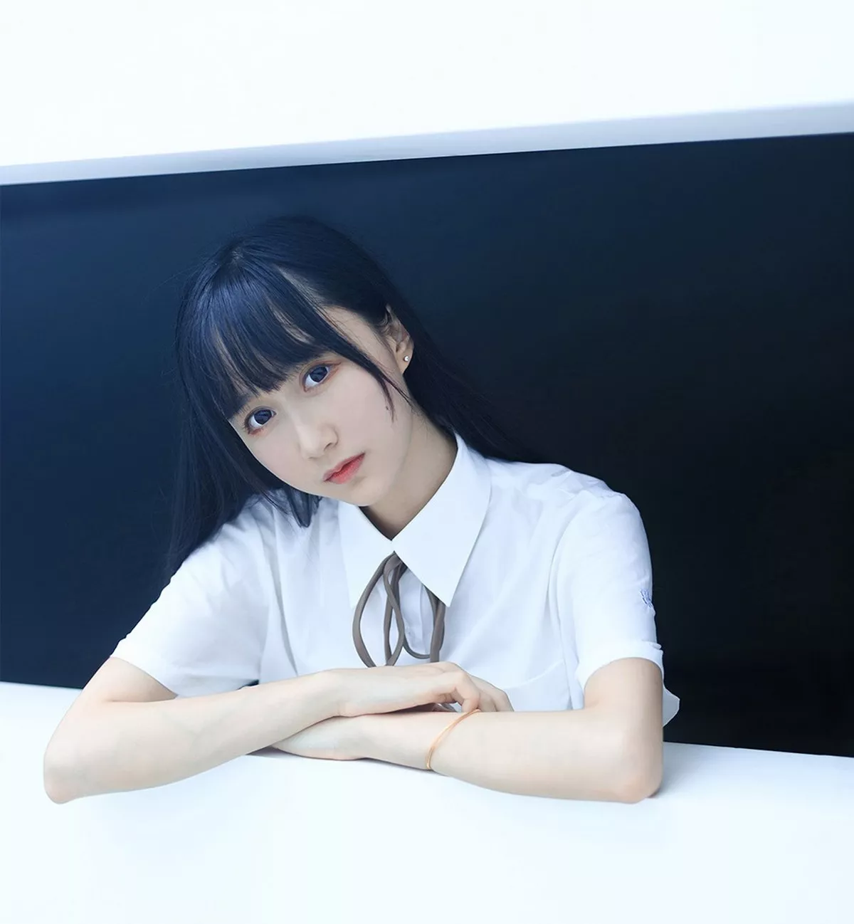萌系小姐姐木绵绵OwO白裙JK主题户外性感白色短T配百褶裙秀美腿迷人写真35P