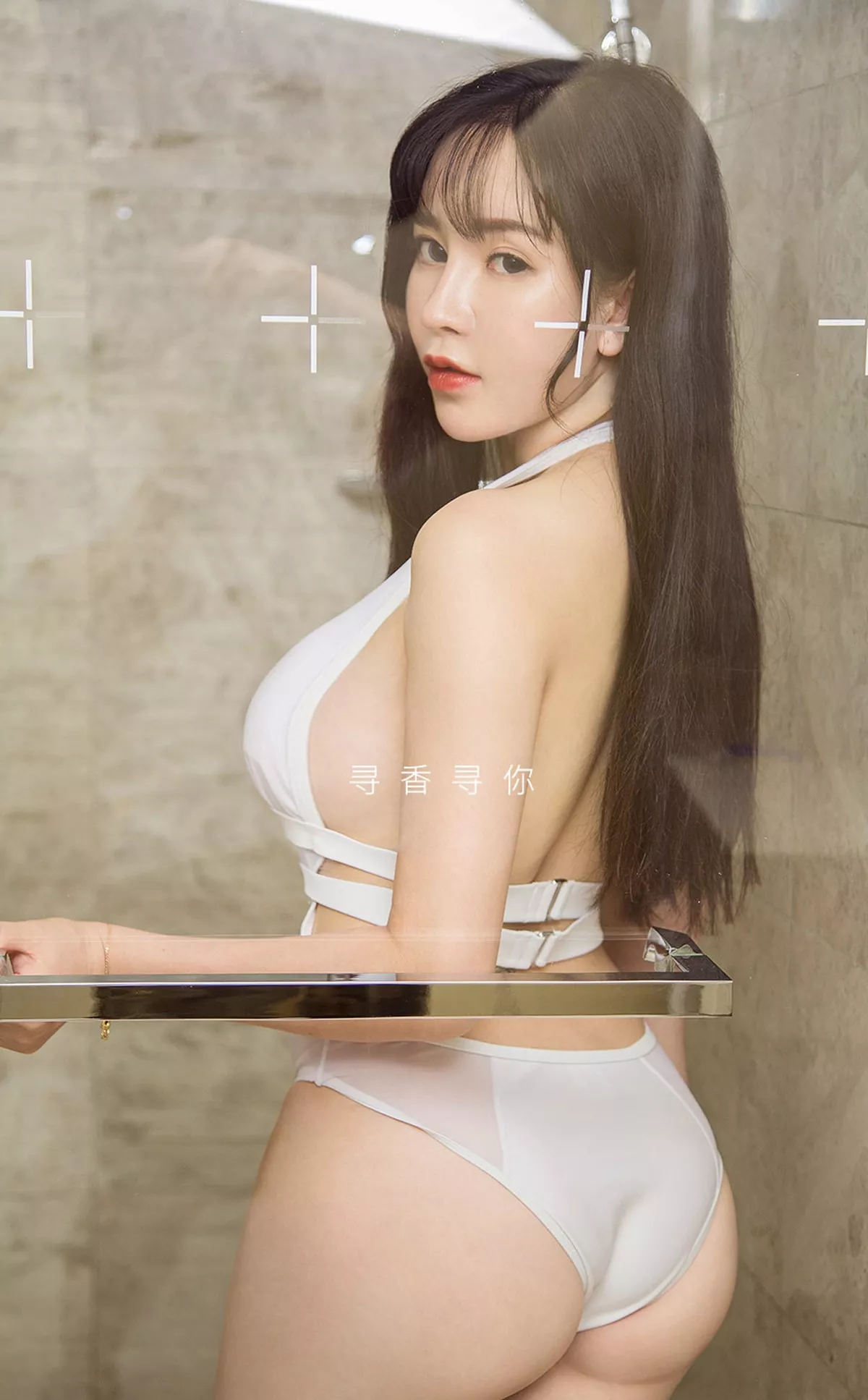 [Ugirls爱尤物]No.2318_尤果合辑思春味蕾主题模特奥莉等七大美女模特私房性感写真35P