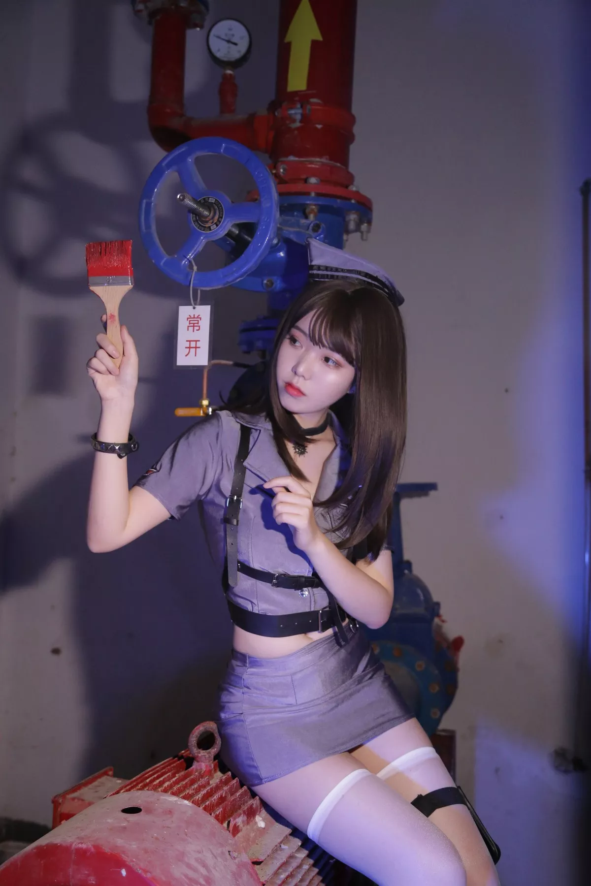 微博妹子Fushii_海堂极探侦道主题户外性感女警制服短裙配白丝袜完美诱惑写真31P