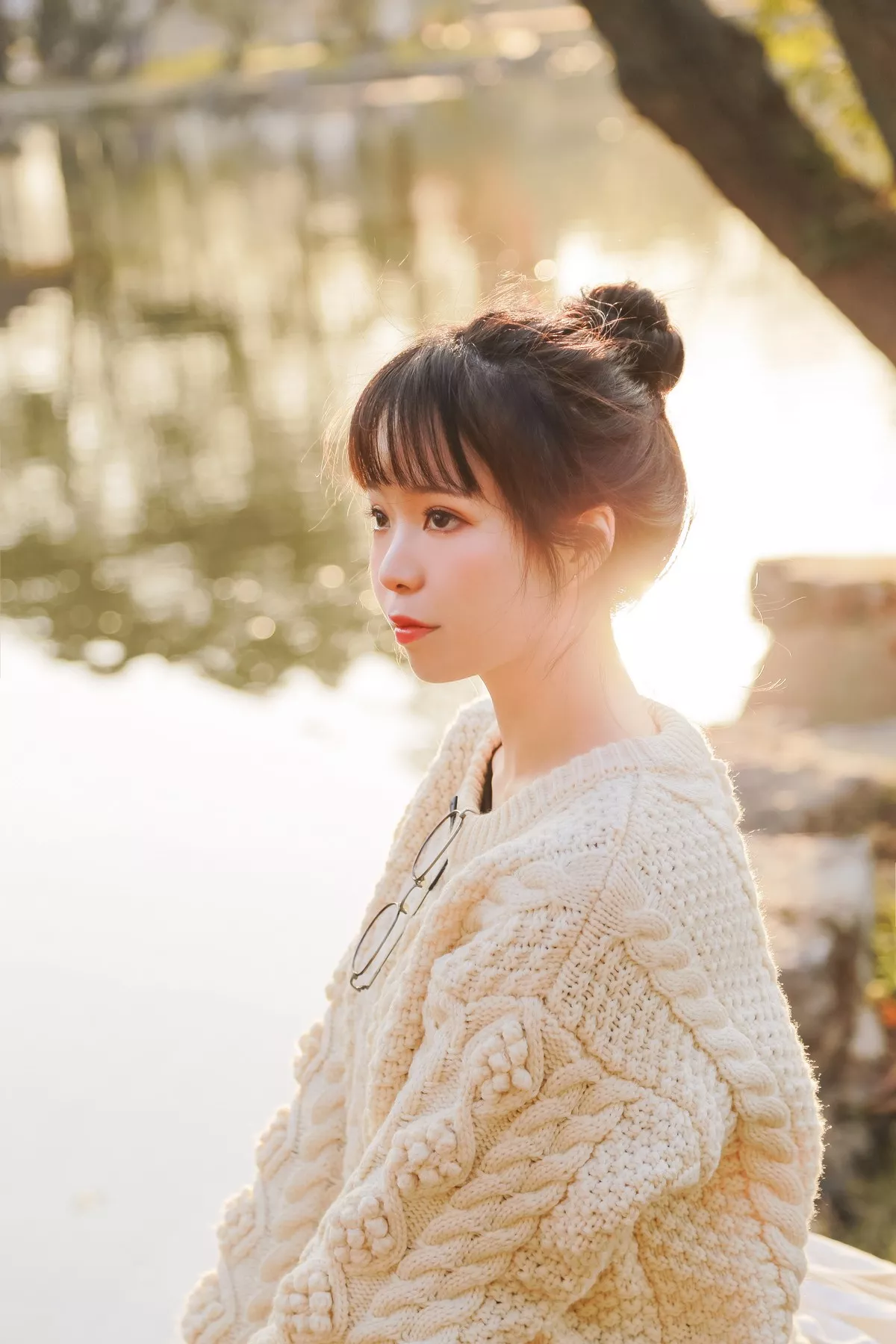 微博妹子Fushii_海堂秋日女友主题户外枫林树下白色毛衣配黑短裙清爽迷人写真31P