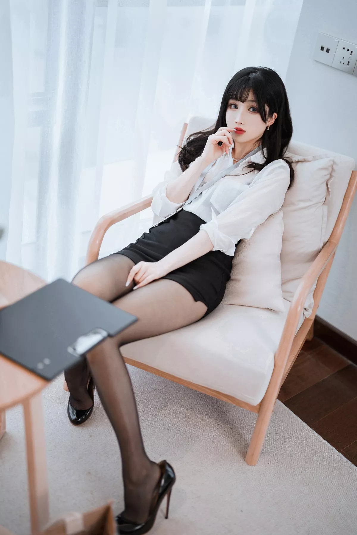 网络美女rioko凉凉子&面饼仙儿双人黑丝主题私房OL制服下超薄黑丝秀美腿诱惑写真91P