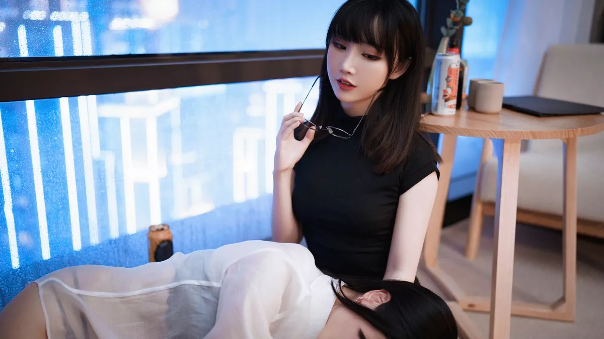 网络美女rioko凉凉子&面饼仙儿双人黑丝主题私房OL制服下超薄黑丝秀美腿诱惑写真91P