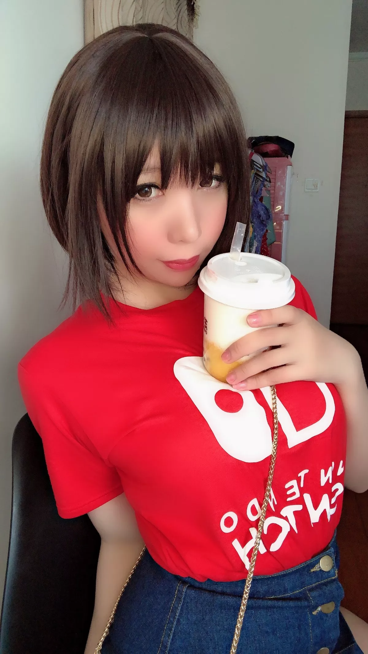 Coser美女鹿野希火红诱惑主题私房半脱上衣露性感蕾丝内衣秀丰满身材诱惑写真181P