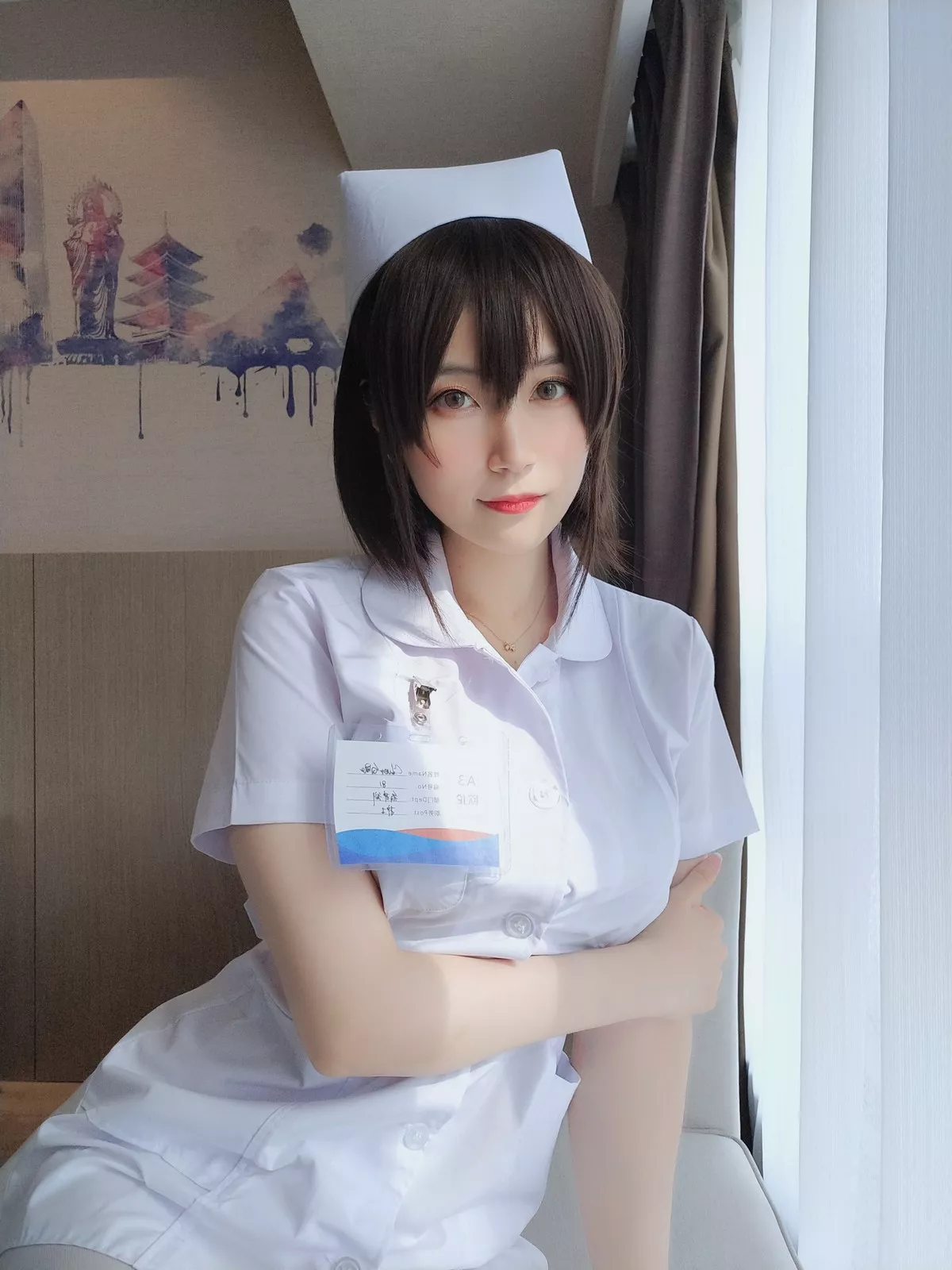 Coser小姐姐白银81短发小护士主题私房性感黑色内衣配白丝裤袜迷人诱惑写真37P