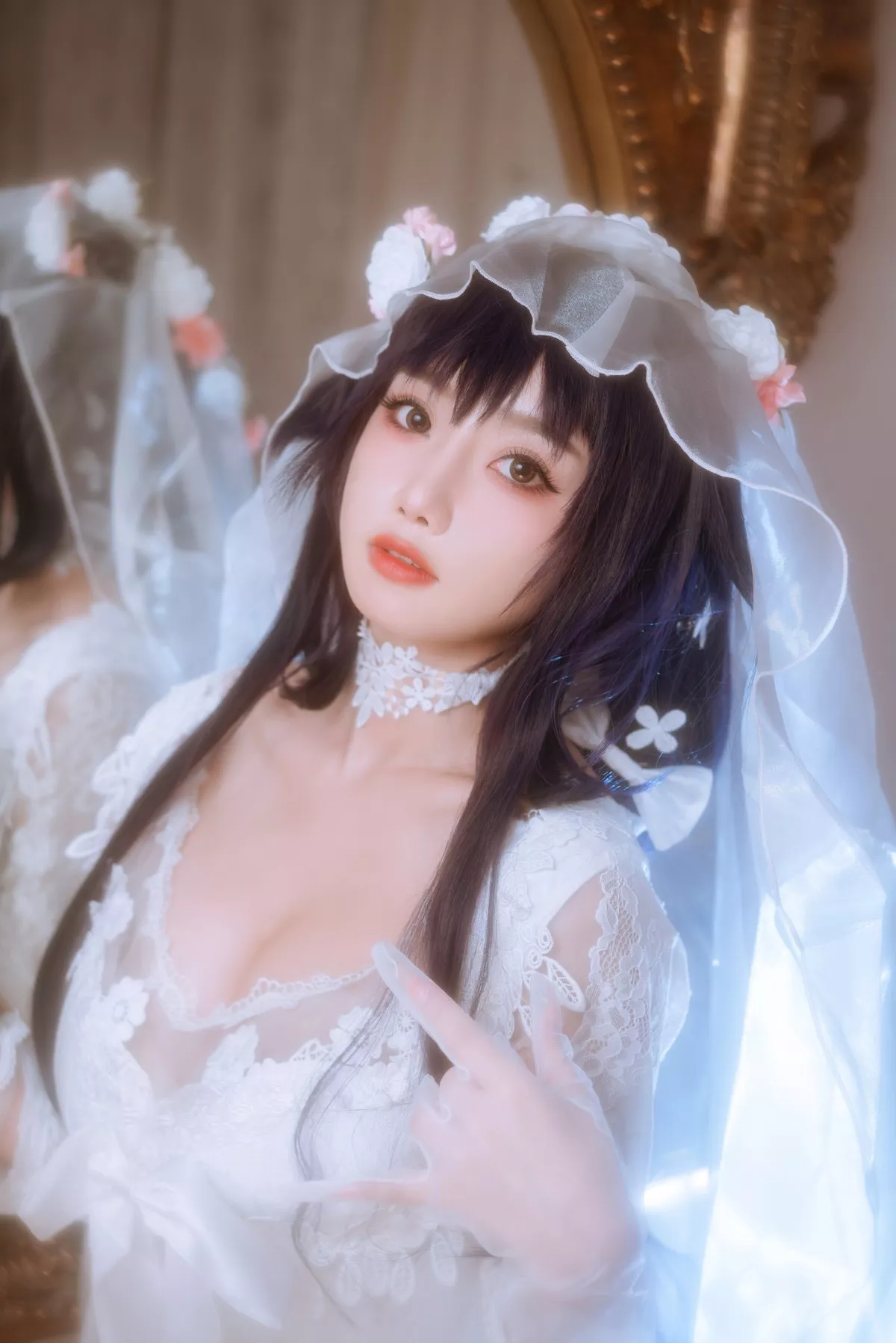 白嫩美少女鬼畜瑶在不在婚纱主题私房性感纯白薄透婚纱秀惹火身材诱惑写真38P
