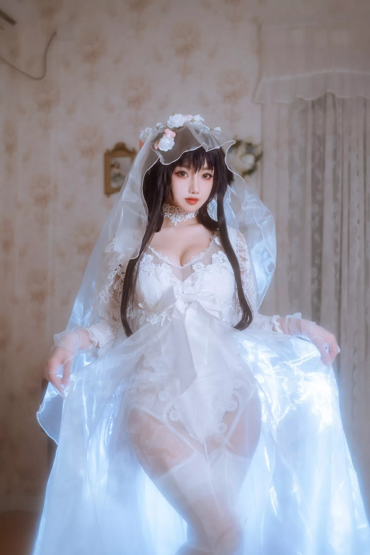 白嫩美少女鬼畜瑶在不在婚纱主题私房性感纯白薄透婚纱秀惹火身材诱惑写真38P
