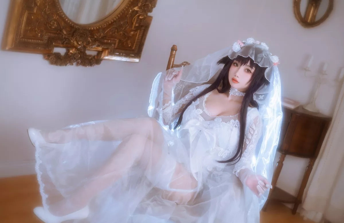 白嫩美少女鬼畜瑶在不在婚纱主题私房性感纯白薄透婚纱秀惹火身材诱惑写真38P