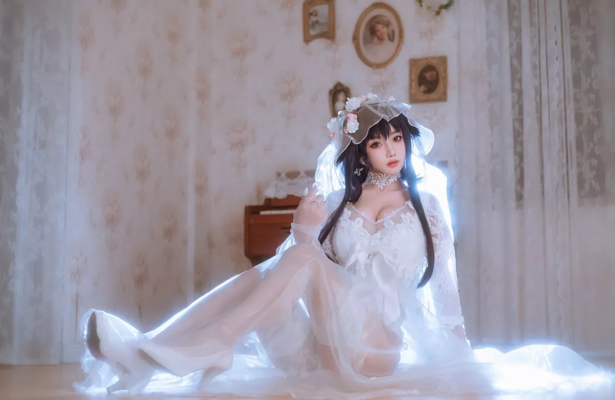 白嫩美少女鬼畜瑶在不在婚纱主题私房性感纯白薄透婚纱秀惹火身材诱惑写真38P
