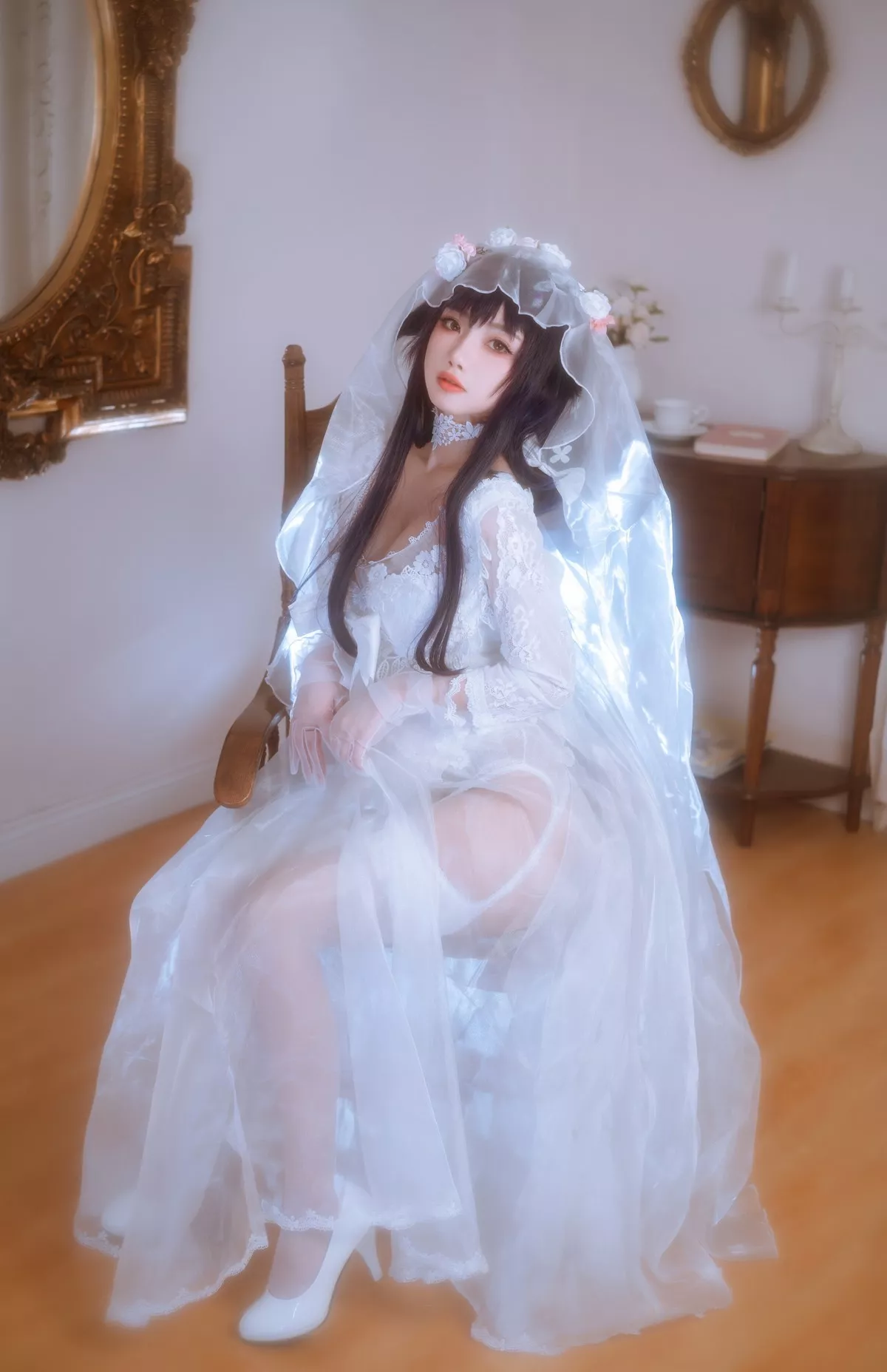 白嫩美少女鬼畜瑶在不在婚纱主题私房性感纯白薄透婚纱秀惹火身材诱惑写真38P