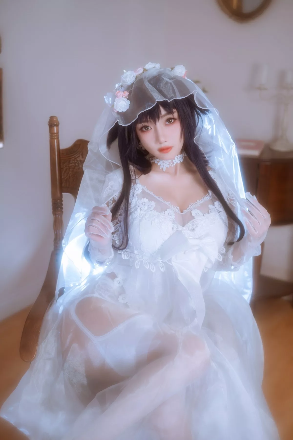 白嫩美少女鬼畜瑶在不在婚纱主题私房性感纯白薄透婚纱秀惹火身材诱惑写真38P