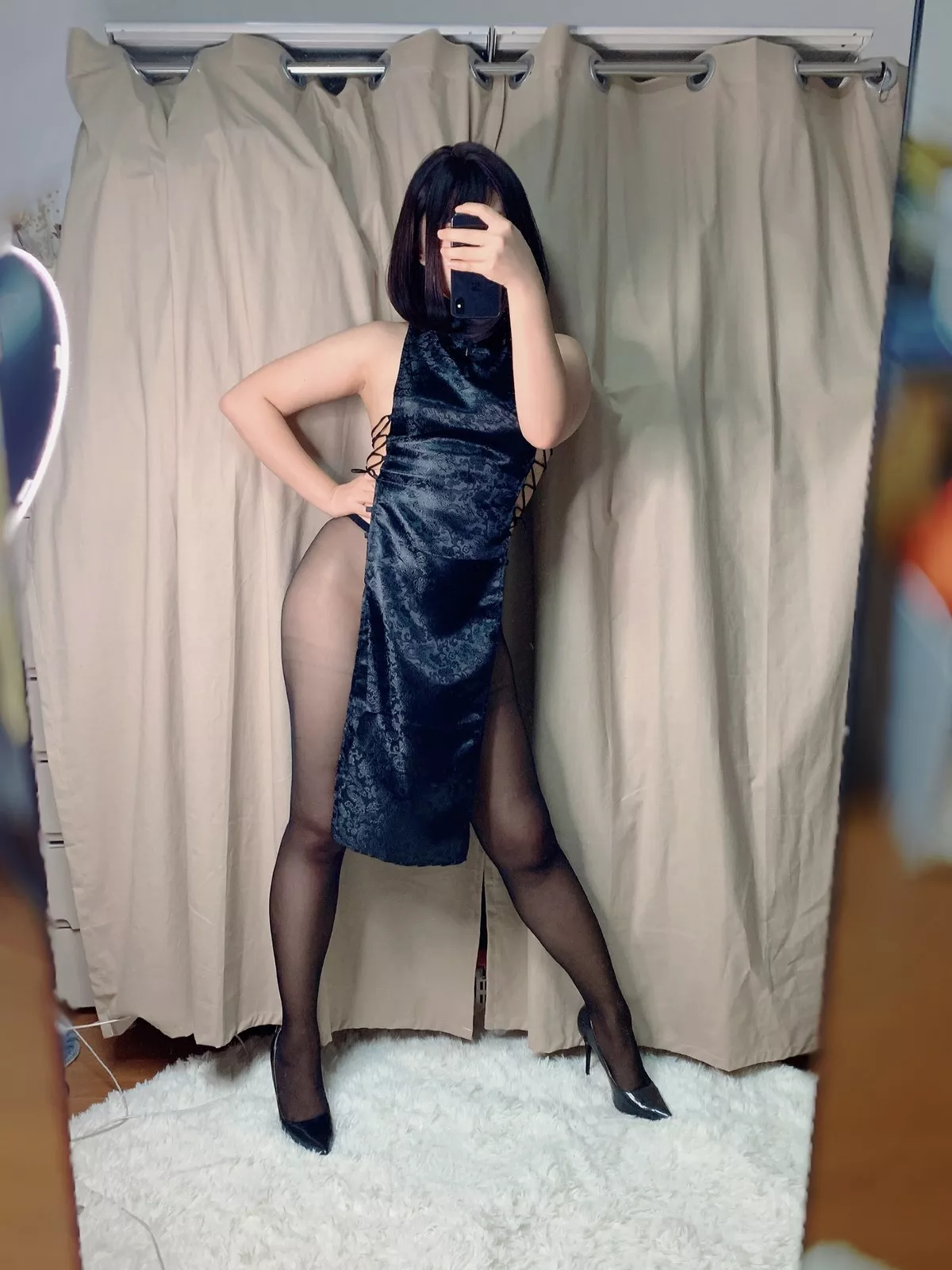 网络美女柘烟_Zuken虎年春节特典主题私房性感旗袍配开档黑丝撩人诱惑写真59P