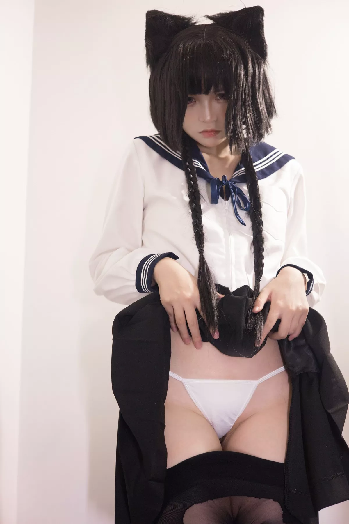 网络美女疯猫ss制服少女主题私房性感学生制服下超薄黑丝裤袜秀美腿诱惑写真80P