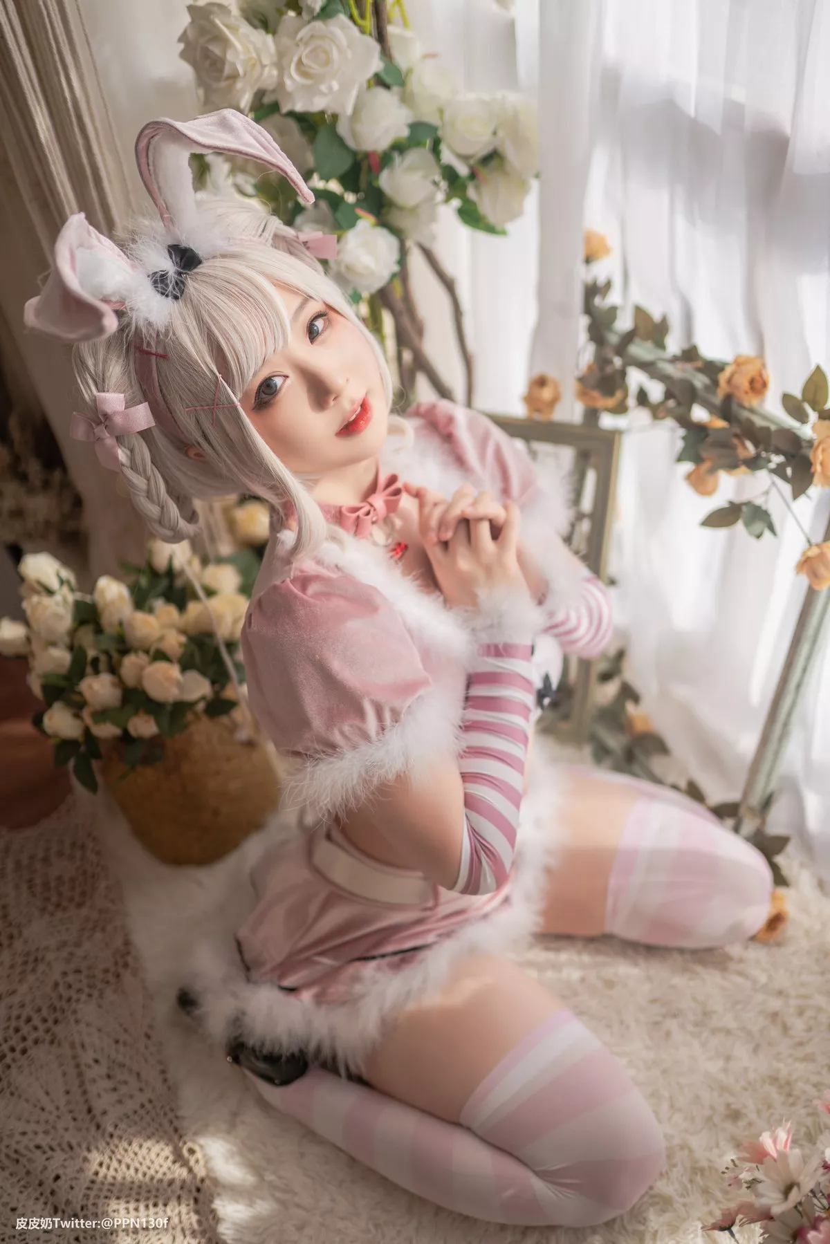 网络美女皮皮奶粉色兔兔主题私房性感粉色服饰露傲人豪乳遮点极致诱惑写真71P