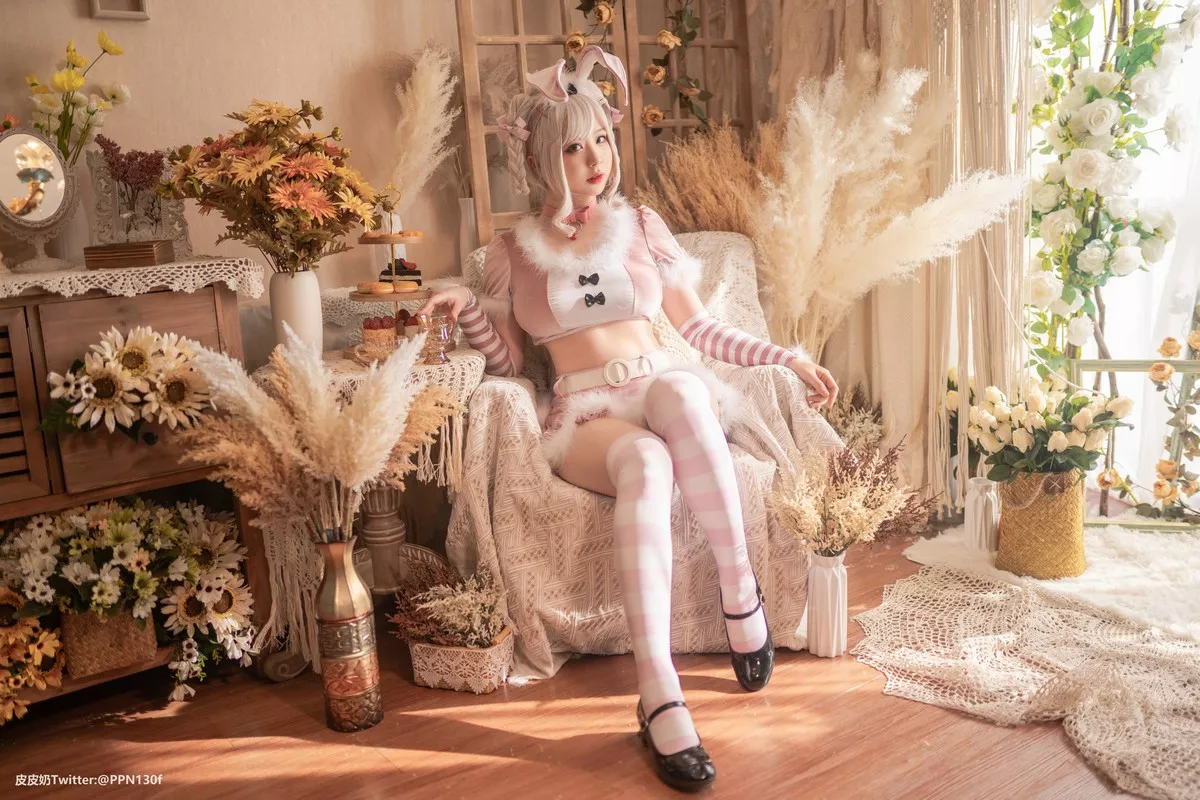 网络美女皮皮奶粉色兔兔主题私房性感粉色服饰露傲人豪乳遮点极致诱惑写真71P