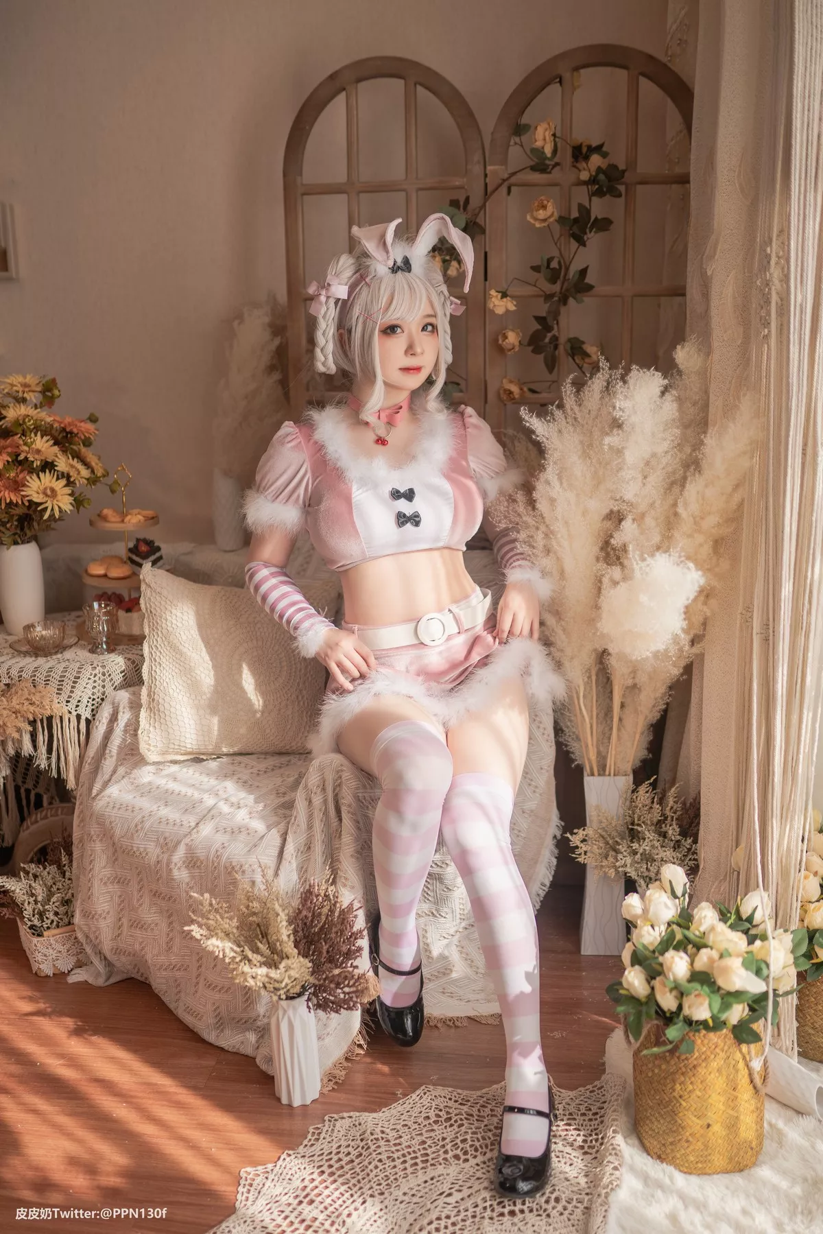 网络美女皮皮奶粉色兔兔主题私房性感粉色服饰露傲人豪乳遮点极致诱惑写真71P