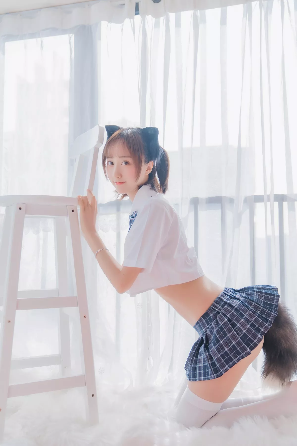 萌系小姐姐木绵绵OwO怀中猫主题私房猫女郎装扮性感短裙秀翘臀撩人诱惑写真68P