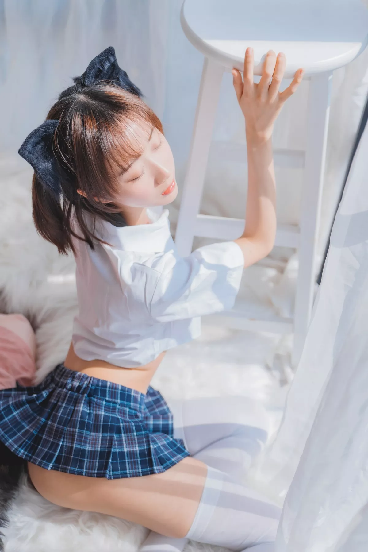 萌系小姐姐木绵绵OwO怀中猫主题私房猫女郎装扮性感短裙秀翘臀撩人诱惑写真68P